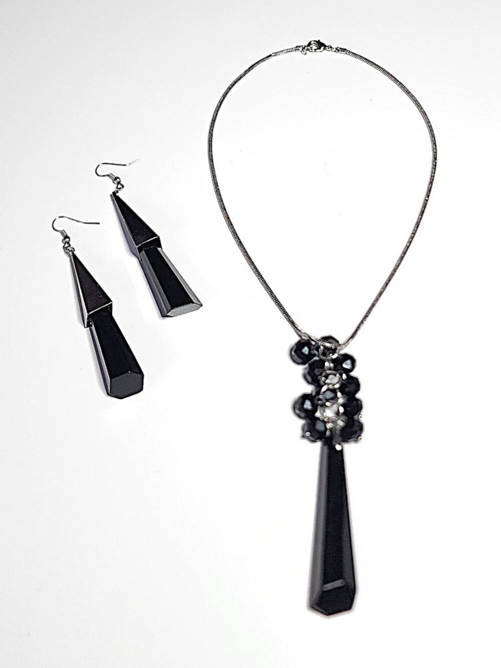 Black & silver geometric necklace & earrings set
